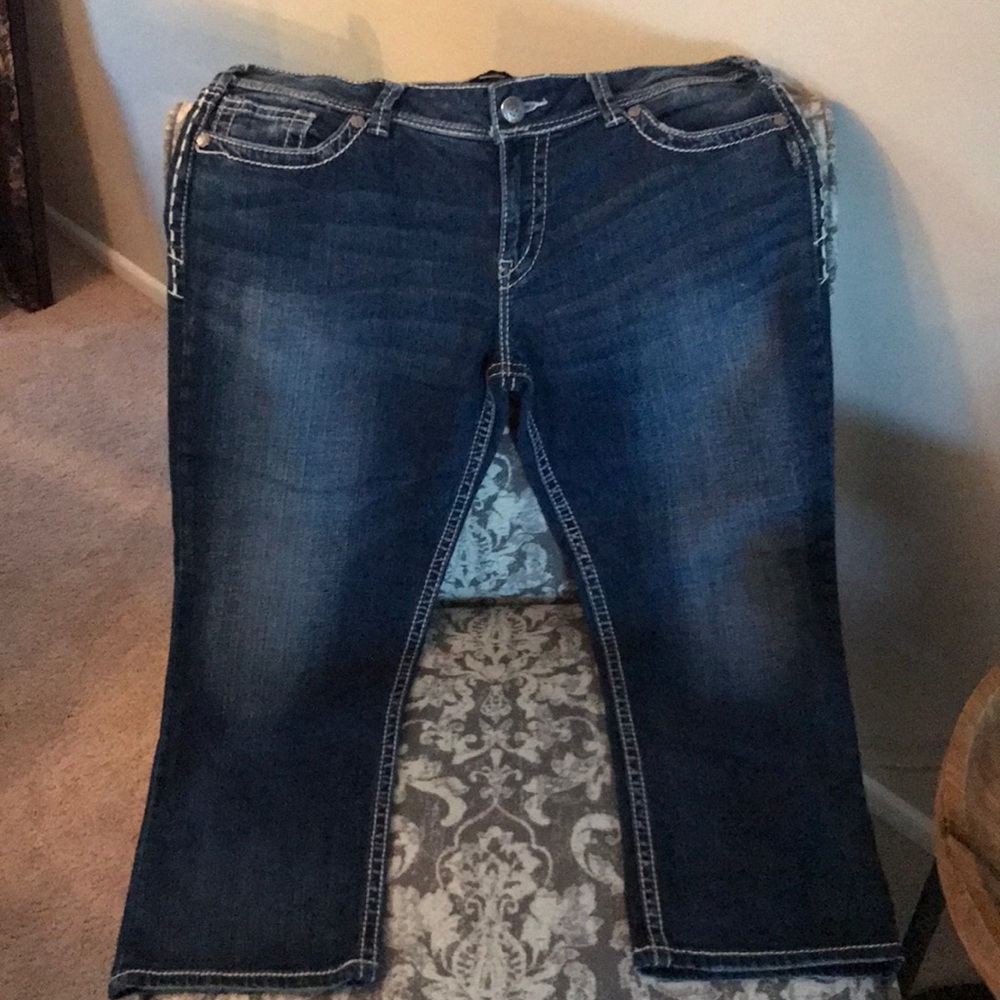 Womens Silver brand suki jean capris dark wash
